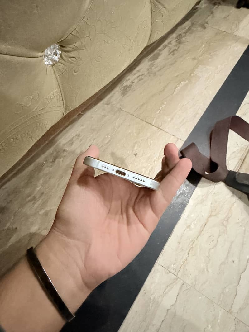 Apple iPhone 15 1