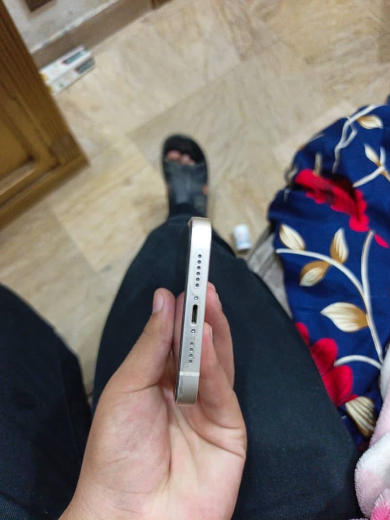 Apple iPhone 14 plus 3