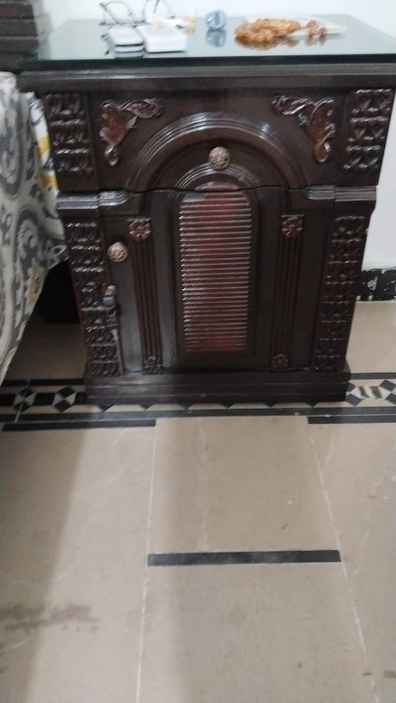 chinyot bed and dressing table 2