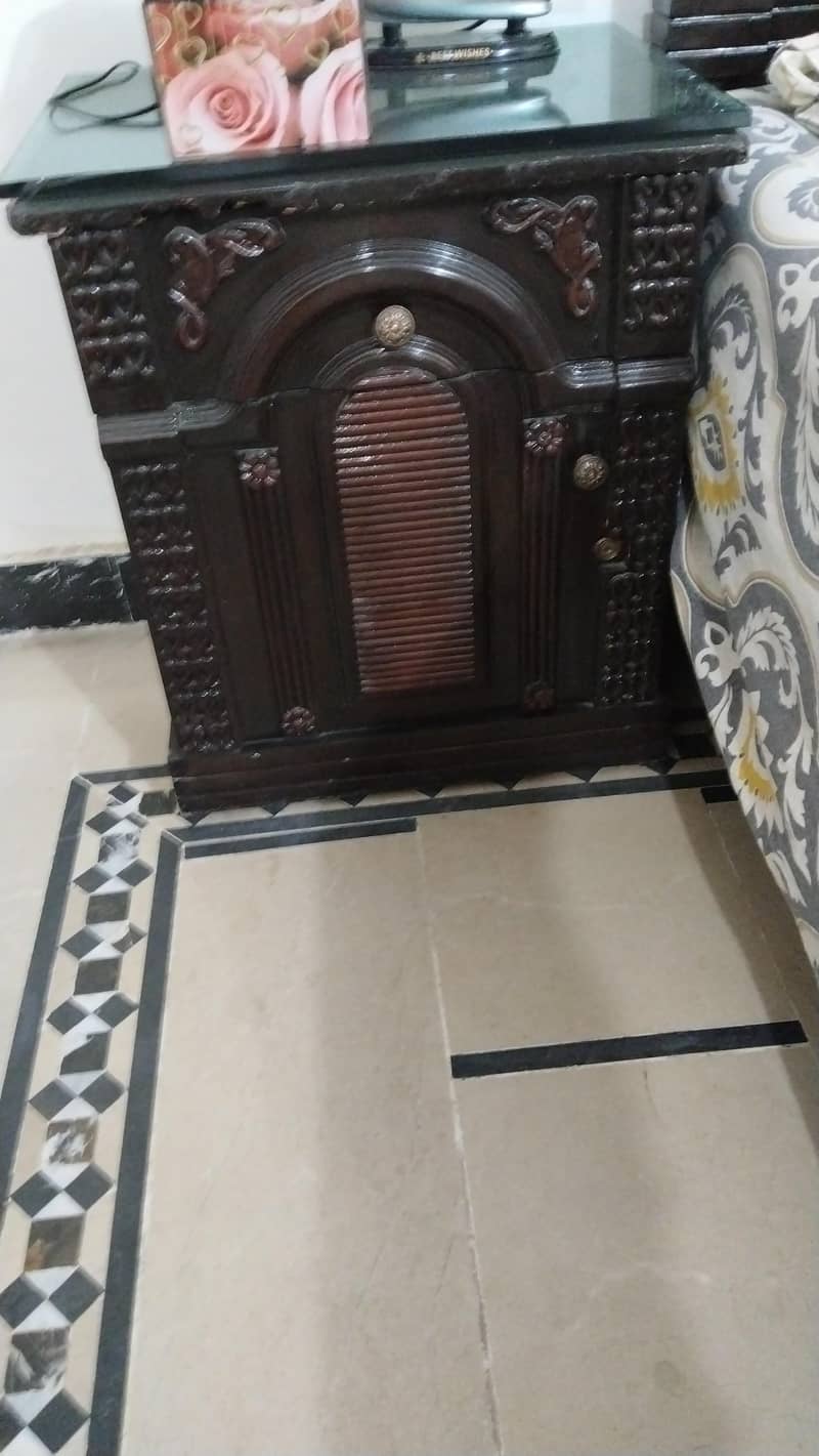 chinyot bed and dressing table 3