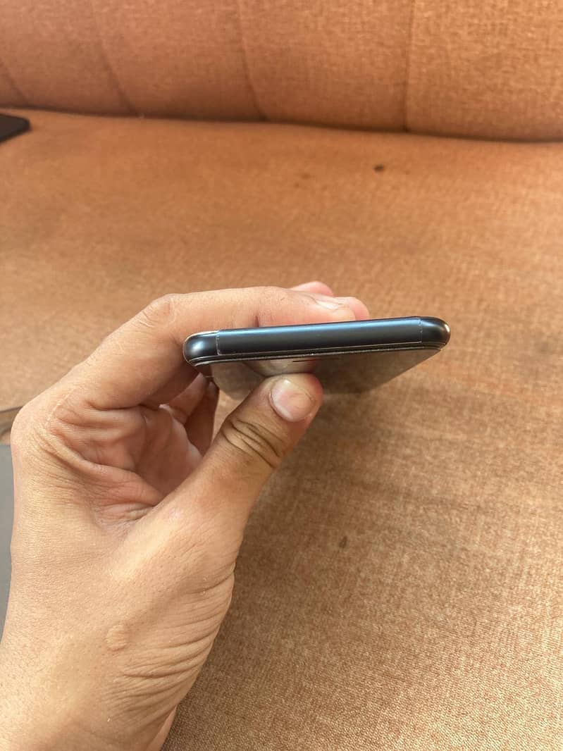 Apple iPhone SE 3