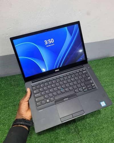 Dell Latitude 7480 i5 7th Generation 8GB 512 NVMe | Original Charger