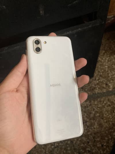 Sharp Aquos R2 03455199770