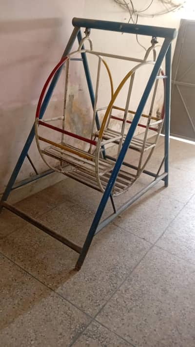 swing Rocker in 10/10 Condition 0333- 6675014