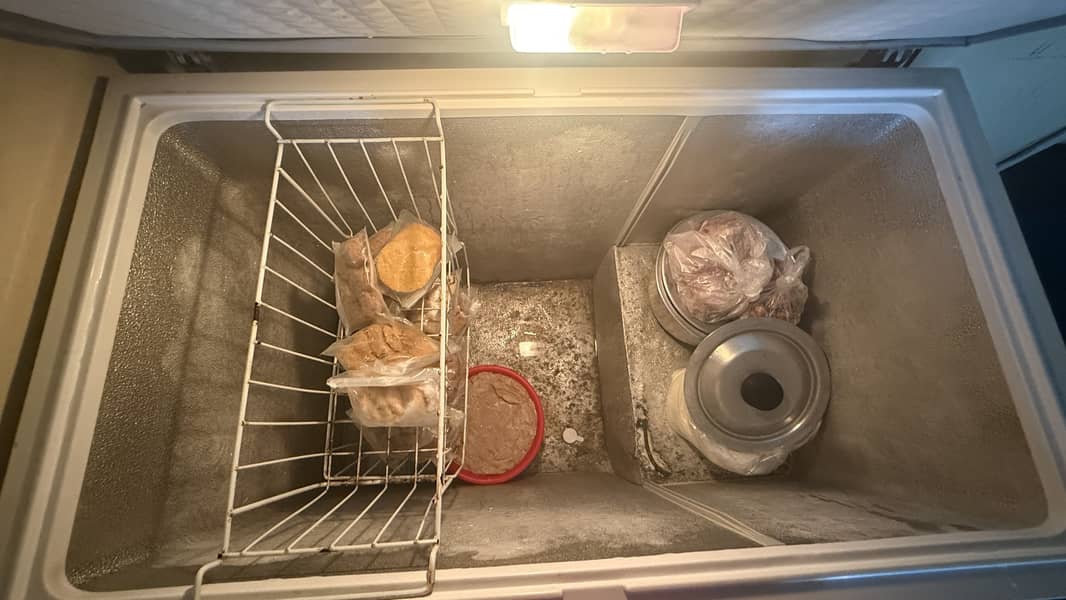 Dawlance freezer 3