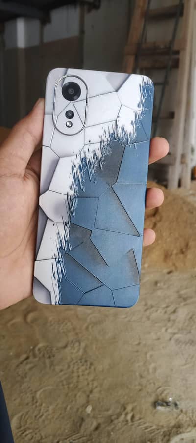 OPPO A18