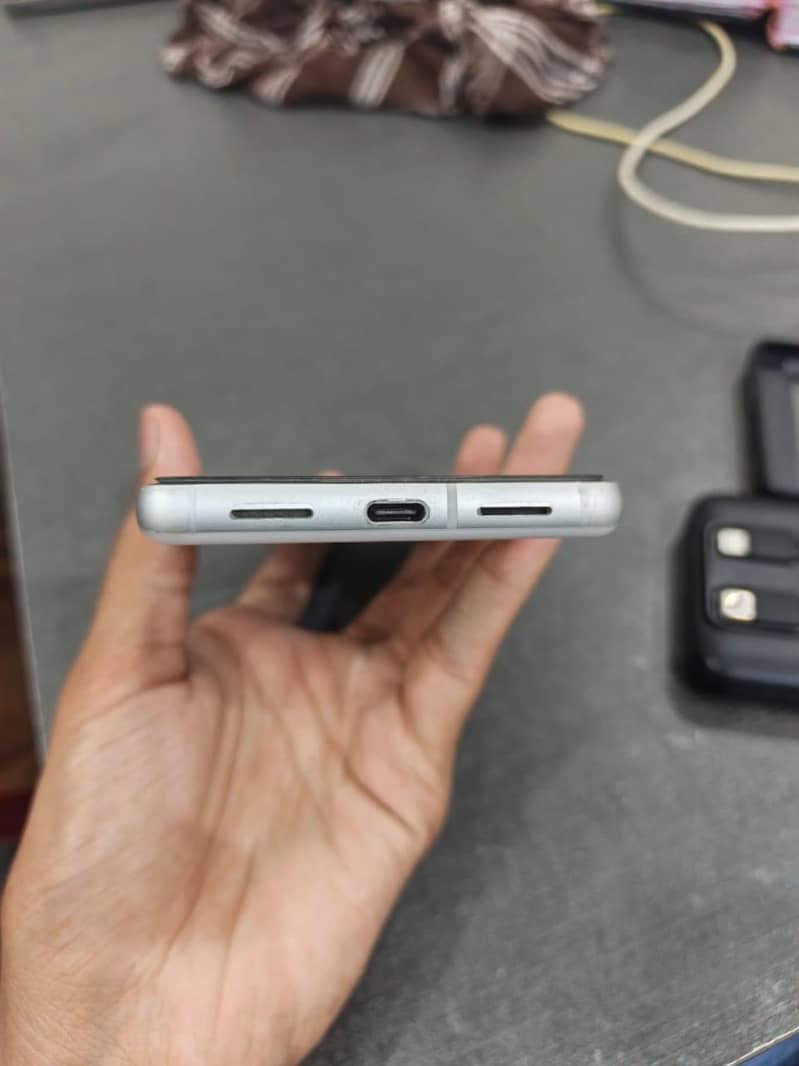 Google Pixel 7 6