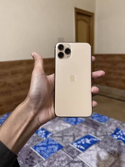 Apple iPhone 11 Pro ( pta approved)