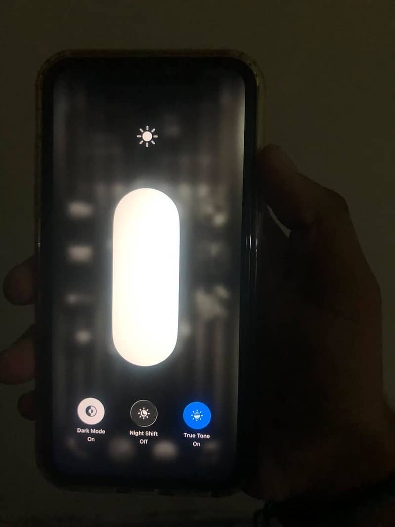Apple iPhone 11 4