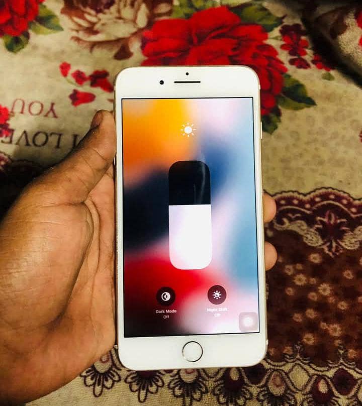 Apple iPhone 7 Plus 2