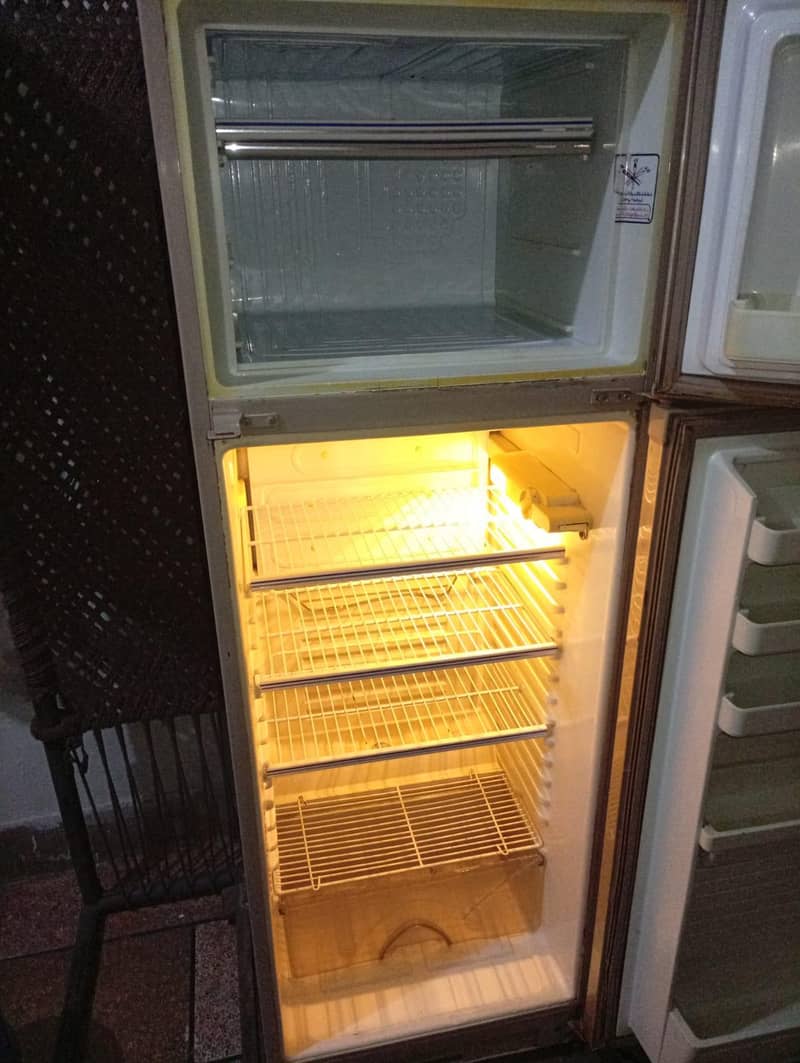 fridge 0