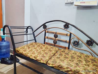 3-seater couch / sofa iron is available for sale.