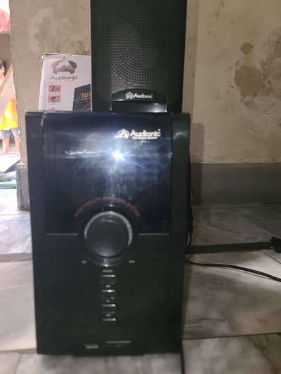 AUDIONIC MAX 550
