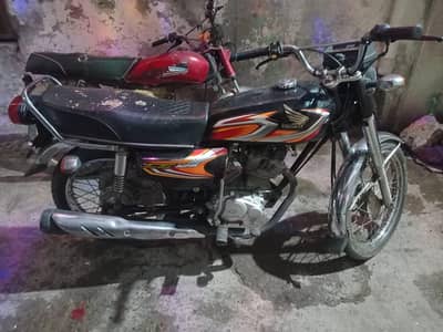 CG 125 black
