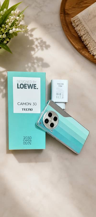 Tecno CAMON 30