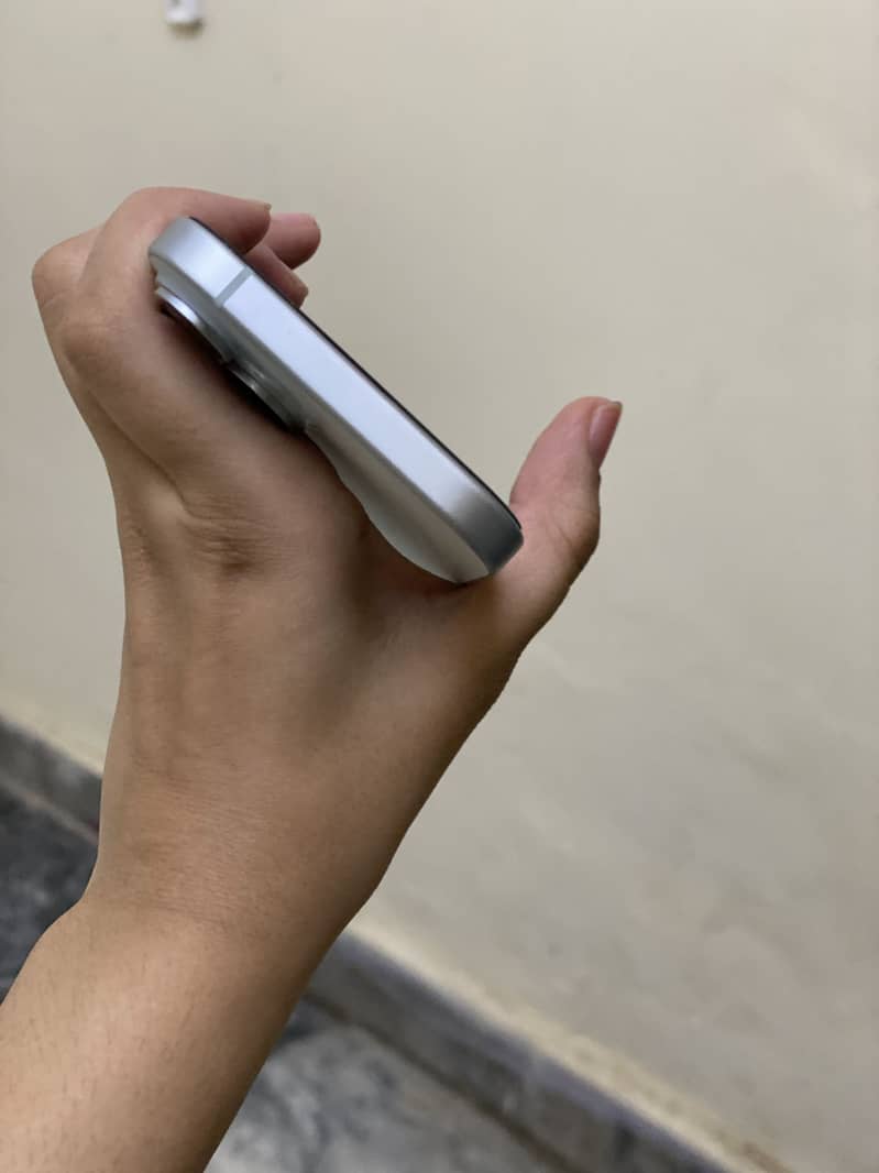 Apple iPhone 15 1