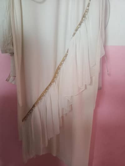 Saudi imported white fancy chiffon dress _for 13 year girl_size M