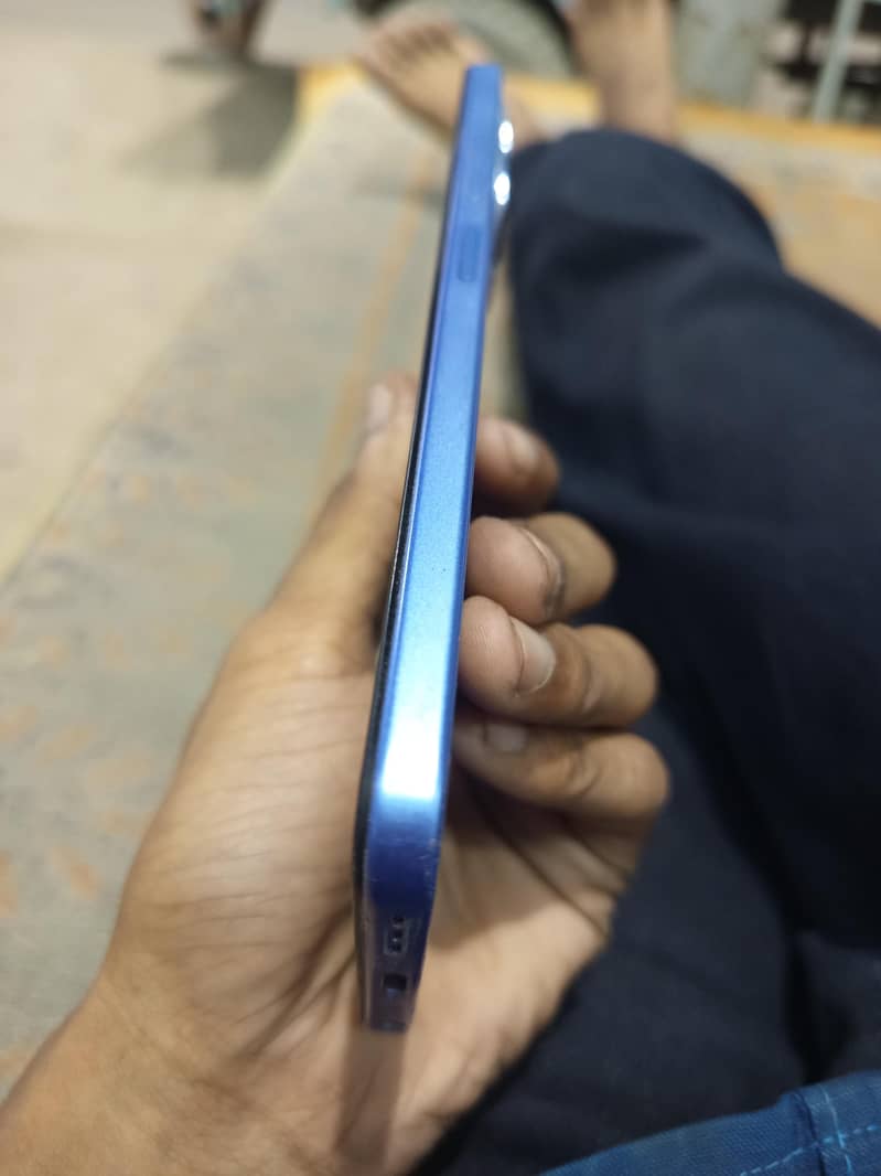 tecno 40 2