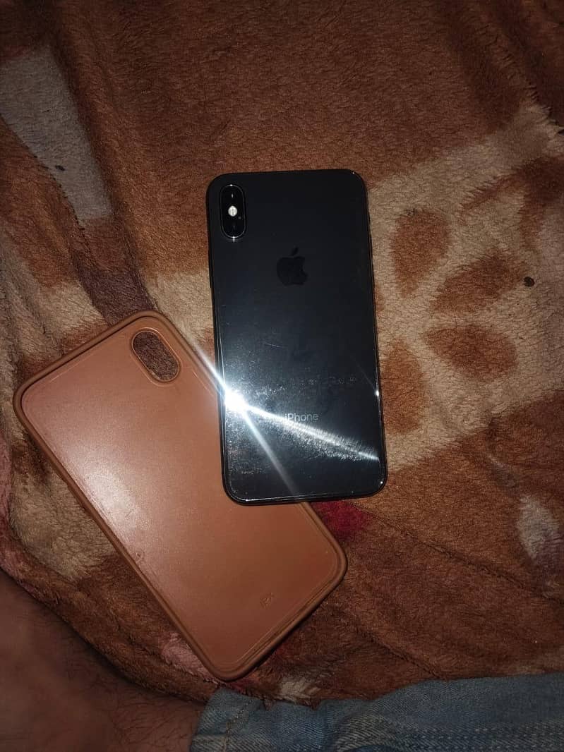 Apple iPhone X 5