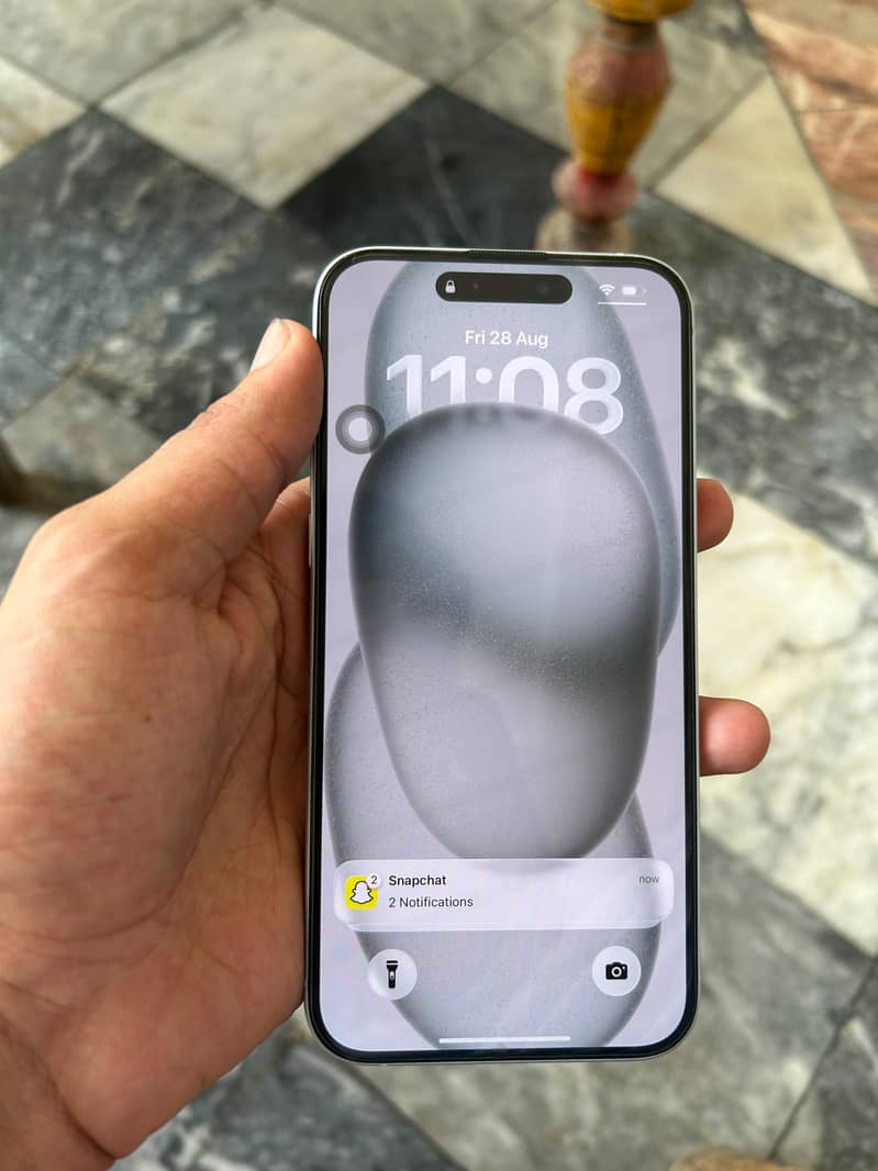 Apple iPhone 15 plus 3