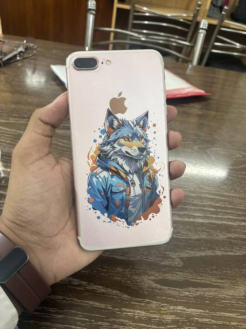 Apple iPhone 7 Plus 0