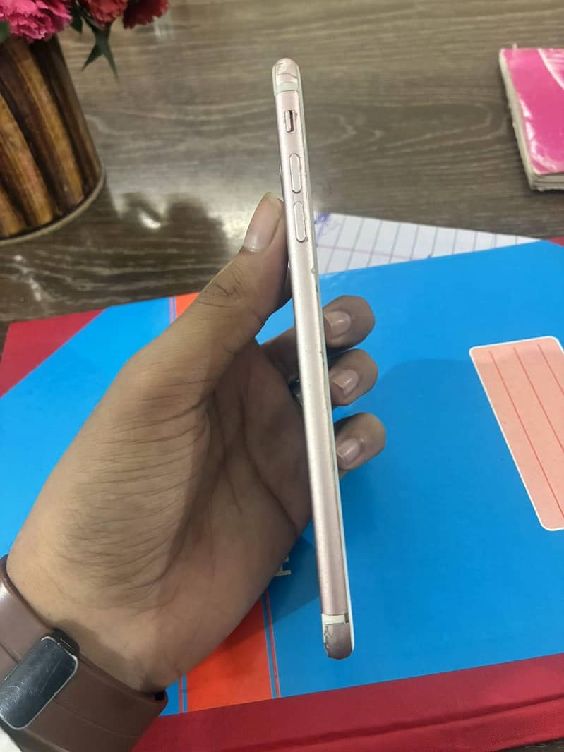Apple iPhone 7 Plus 5