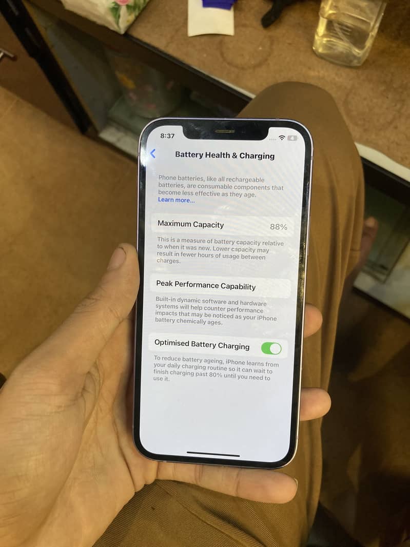 Apple iPhone 12 1