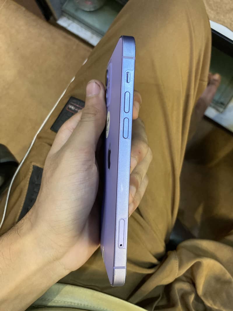 Apple iPhone 12 3