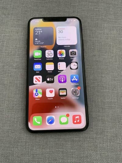 Apple iPhone 11 Pro Max 64 gb battery health 80% urgent sale