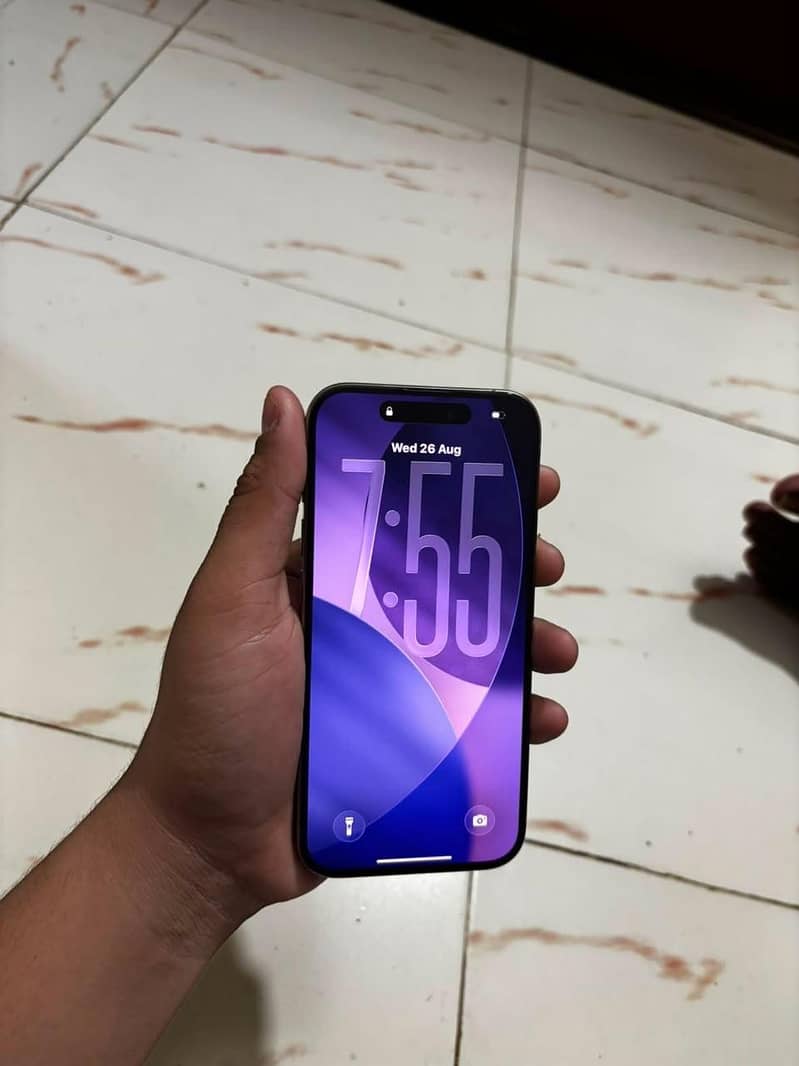 Apple iPhone 15 Pro 6