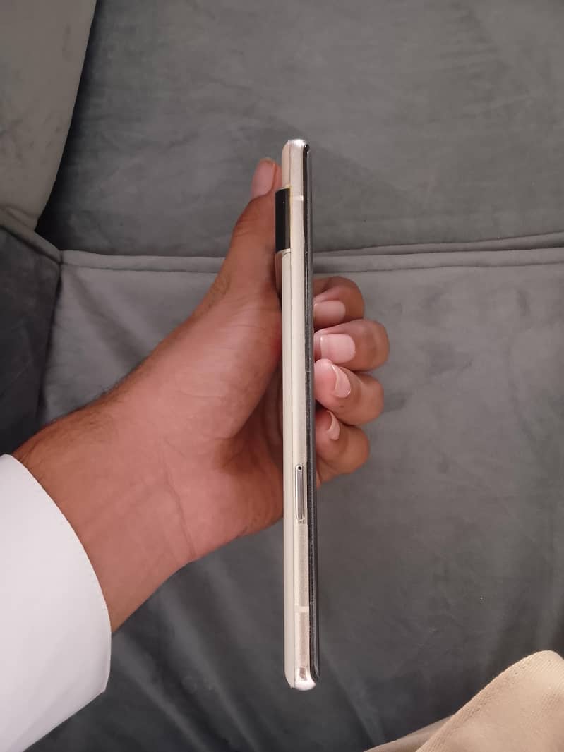 Google Pixel 6 Pro 2