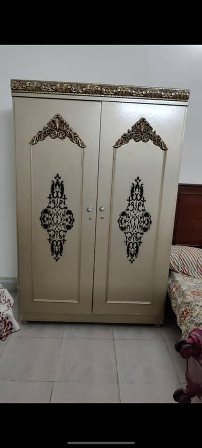 3 Door wooden wardrobe Deco paint