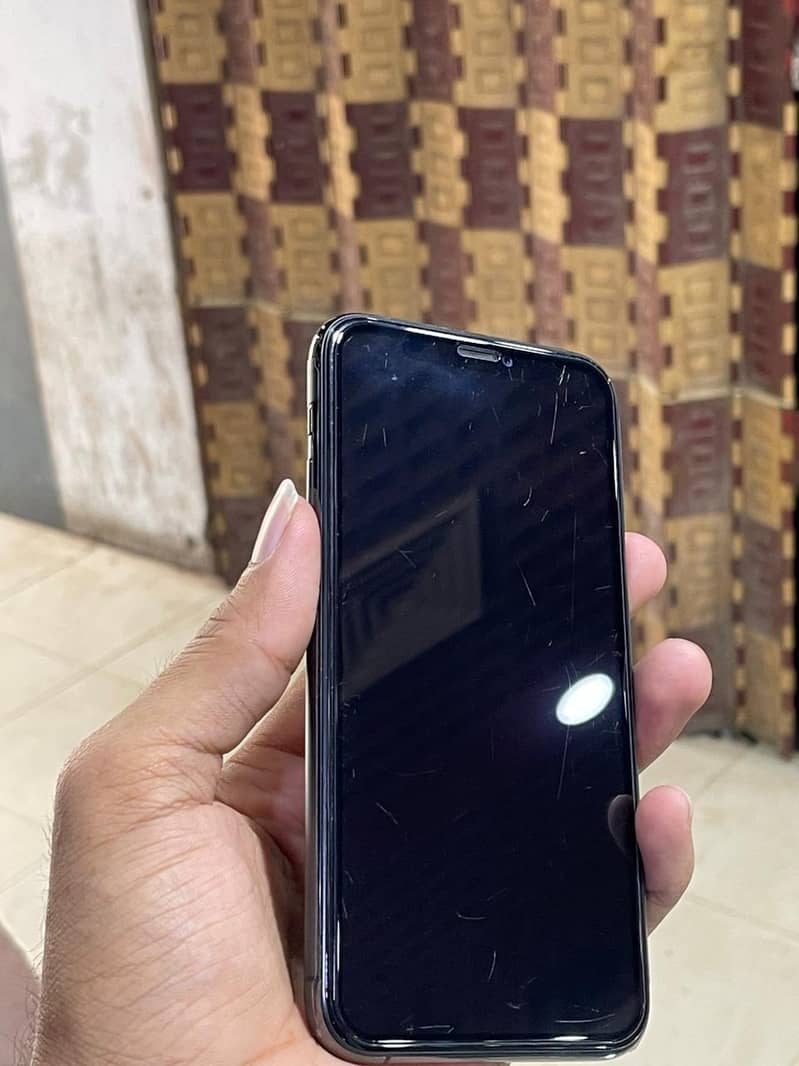 IPhone 11 Pro 1