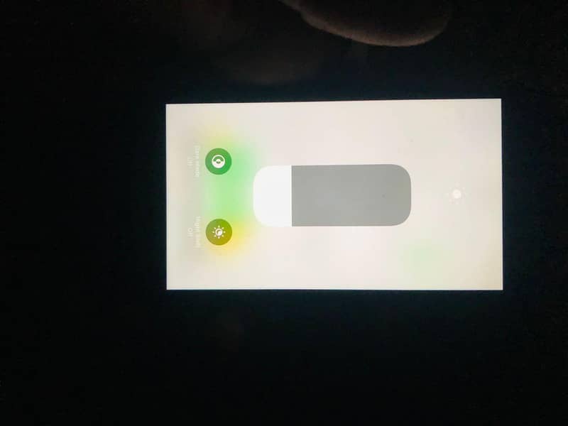 Apple iPhone 7 0