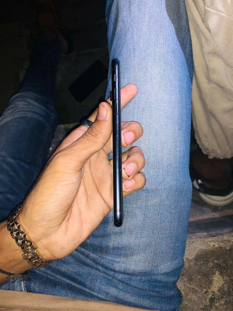 Apple iPhone 7 6