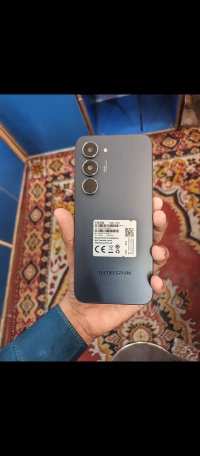 Tecno Spark 40 pro 8+8 256gb