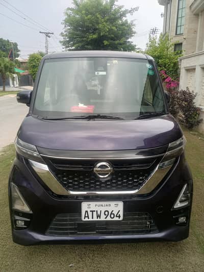 Nissan Roox 2020