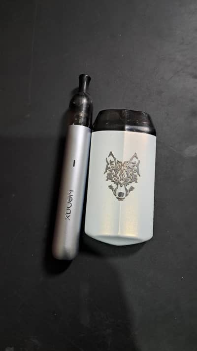 2 Vapes Snow wolf and WENAX