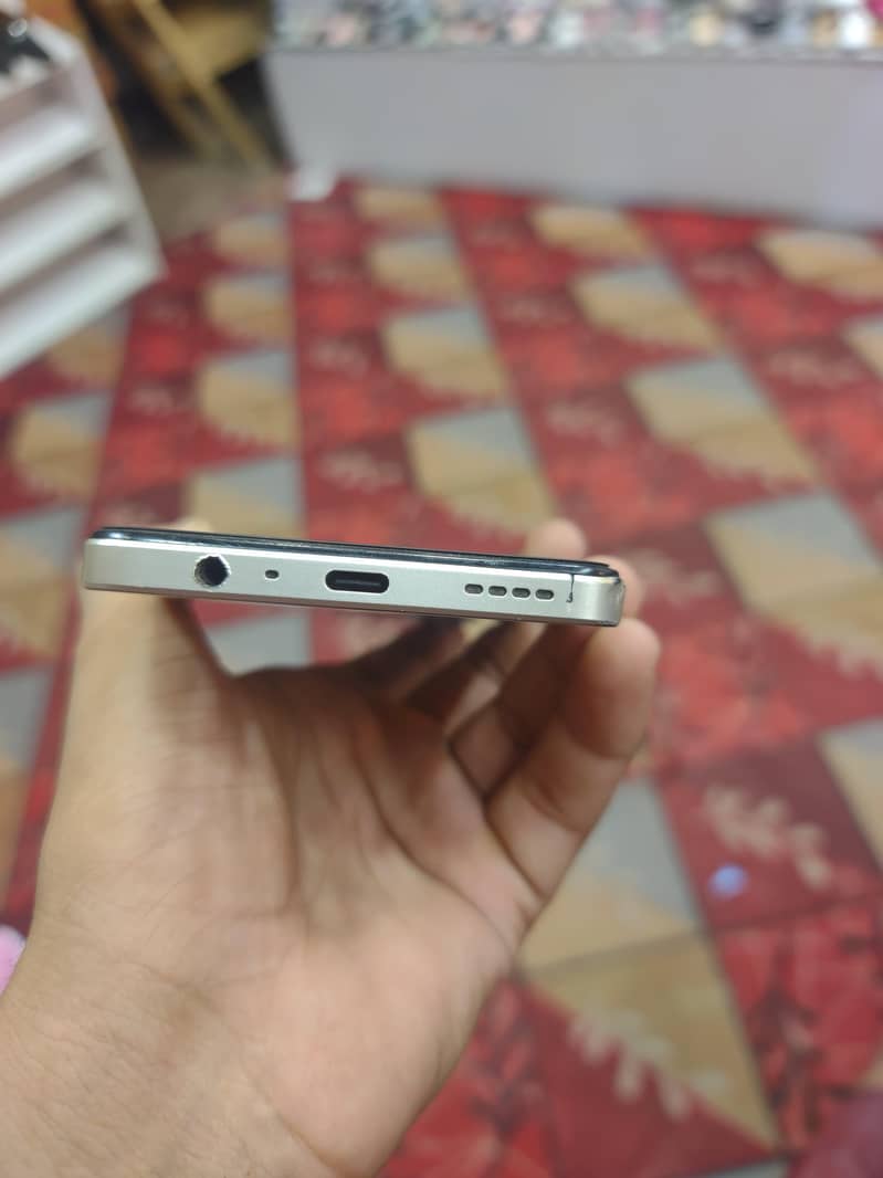 realme note 70 1