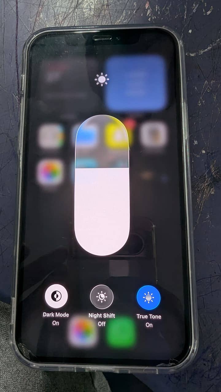 Apple iPhone 12 3