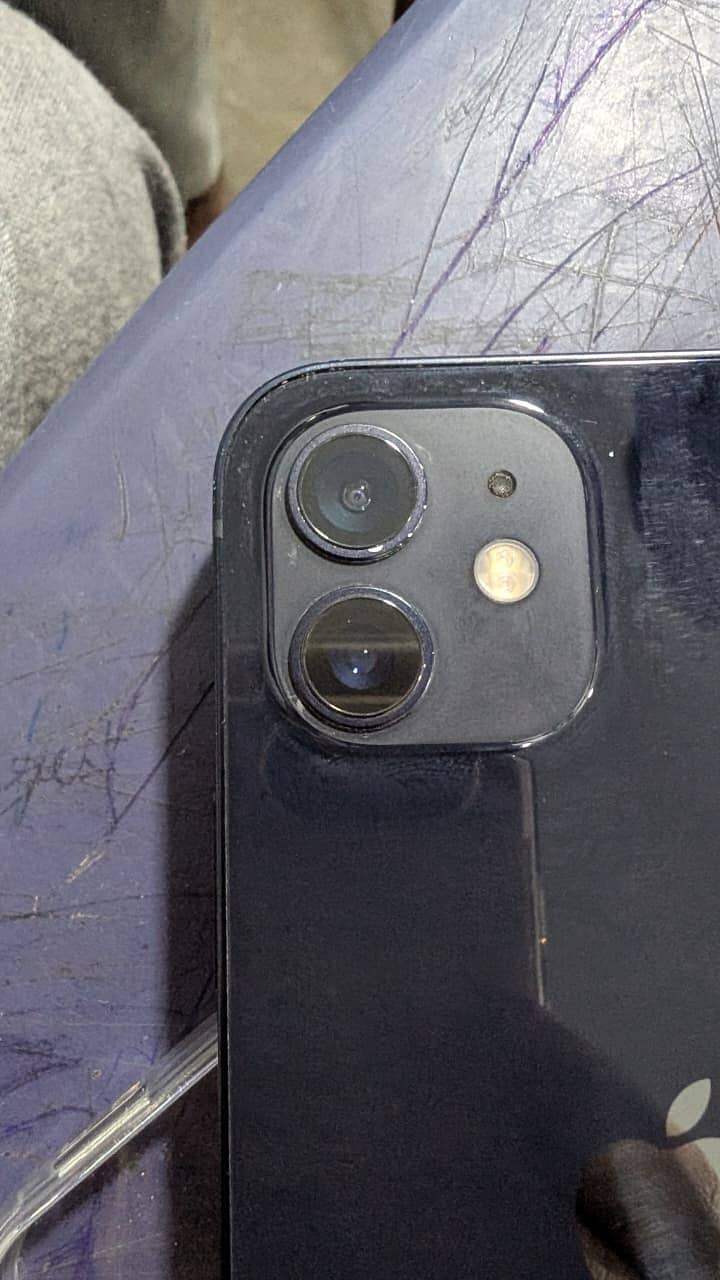 Apple iPhone 12 5