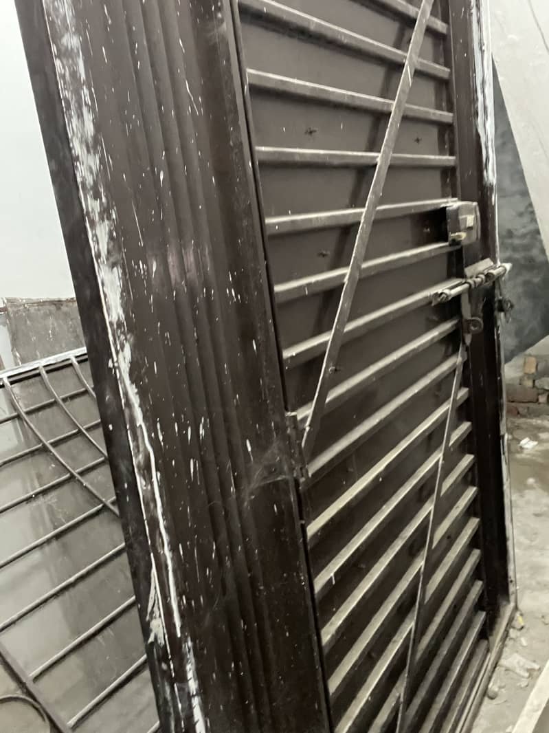 Iron gate 2