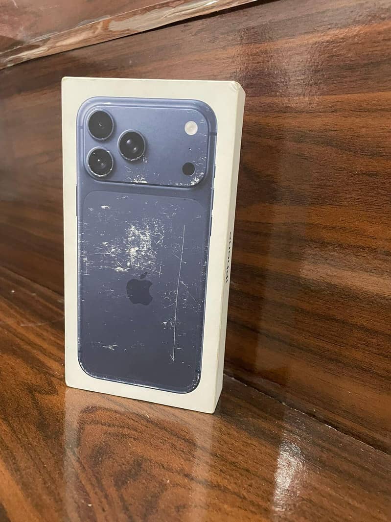 Apple iPhone 17 Pro Max 0