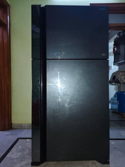 hitachi fridge (gas leakage)