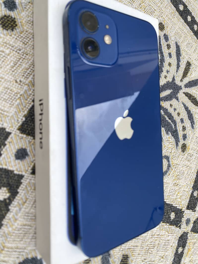 Apple iPhone 12 5