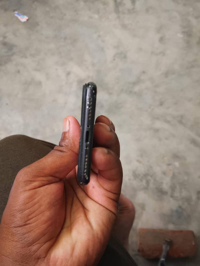 Apple iPhone 7 3