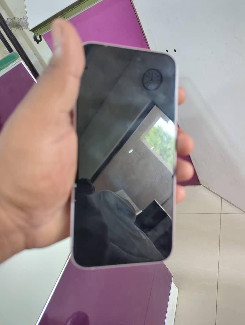 Apple iPhone 15 plus 0
