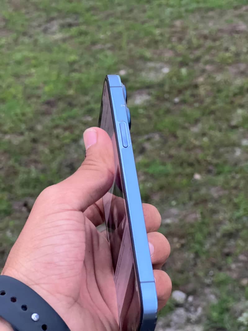 Apple iPhone 13 Pro Max 6