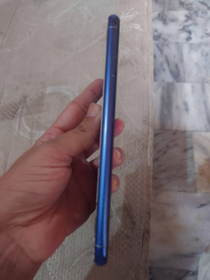 Mobile 3