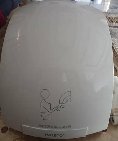 Auto Hand dryerElectric Hand Dryet . Good condition. High Speed. 0371 74